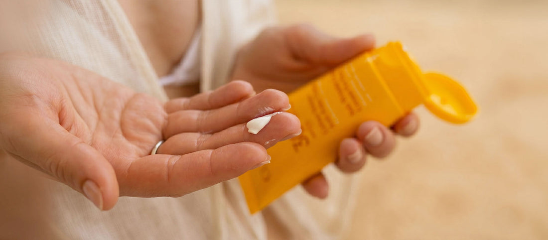 Is jouw zonnecrème schadelijk? Wat oxybenzone en andere stoffen met je huid doen